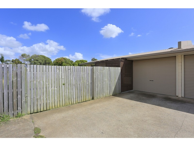 2/49 Greathead Road, Kepnock QLD 4670