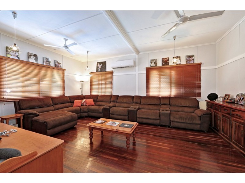 1 Bertram Street, Walkervale QLD 4670