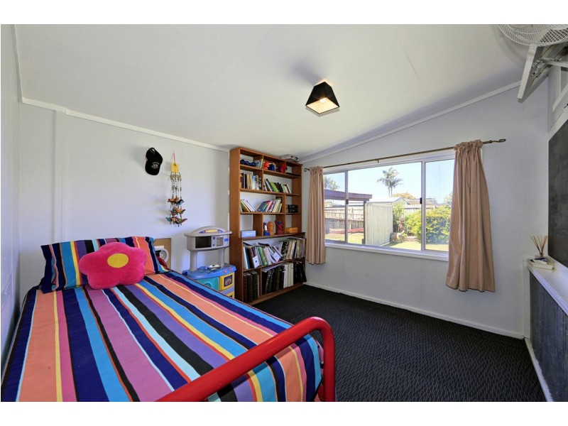 1 Bertram Street, Walkervale QLD 4670