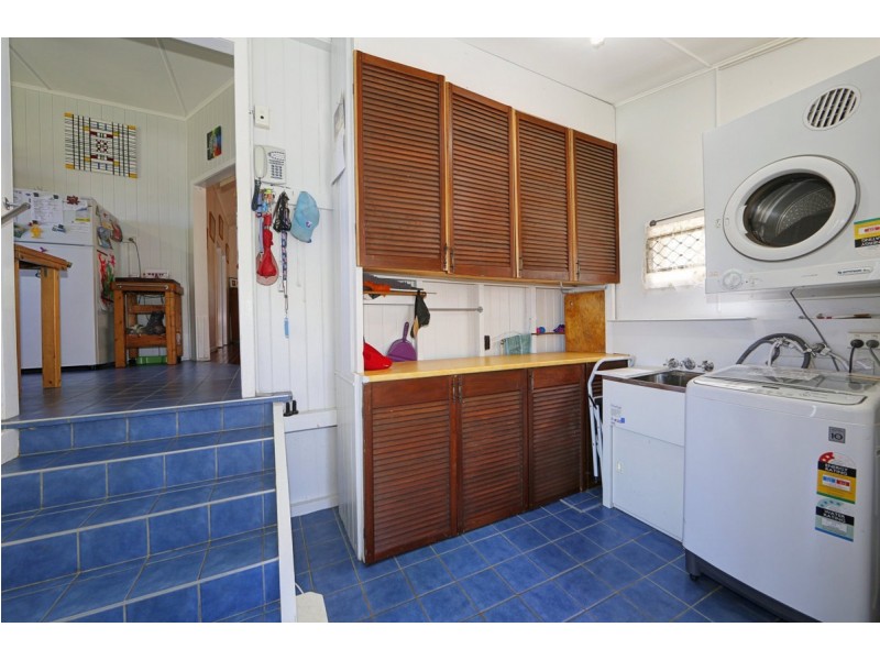 1 Bertram Street, Walkervale QLD 4670