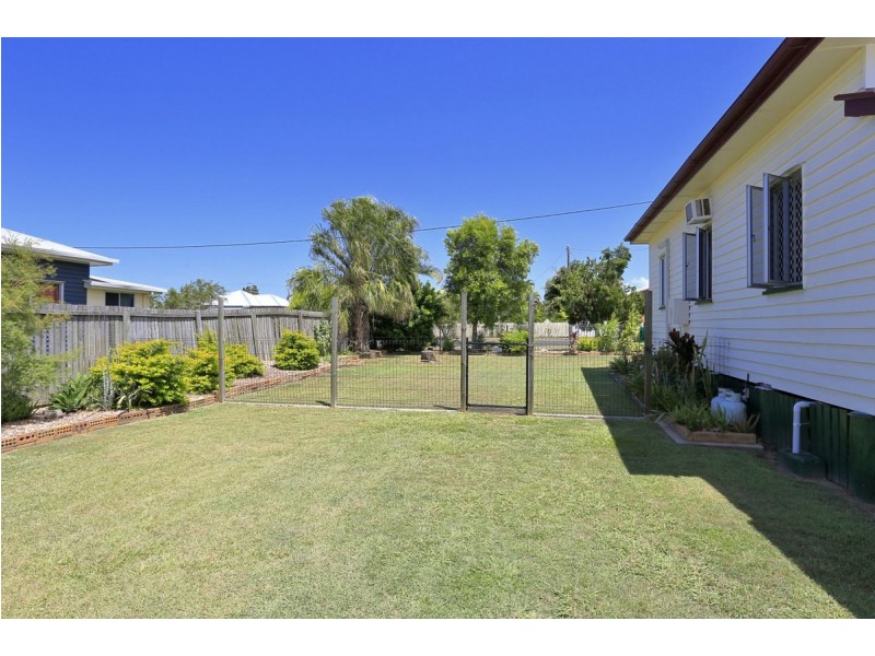1 Bertram Street, Walkervale QLD 4670