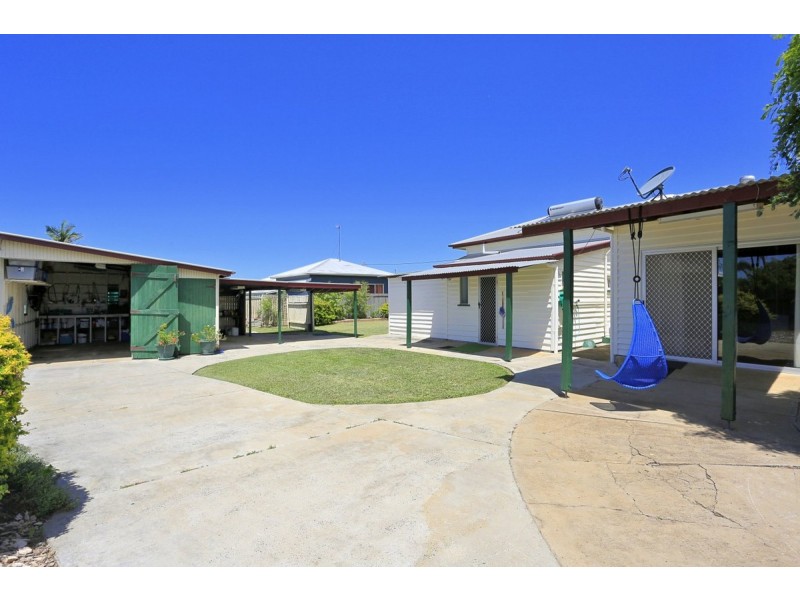 1 Bertram Street, Walkervale QLD 4670