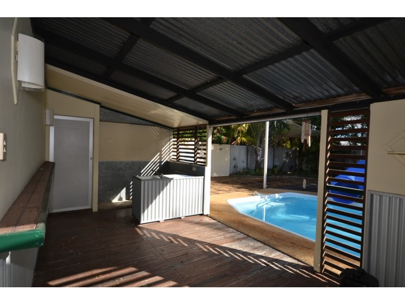 69 Water Street, Walkervale QLD 4670