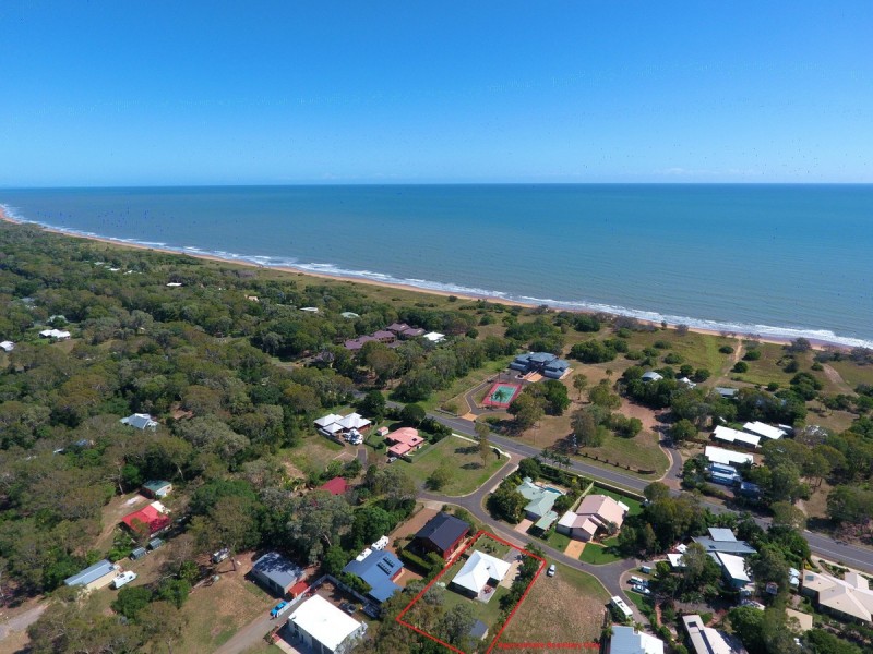 9 Sandpiper Grove, Moore Park Beach QLD 4670