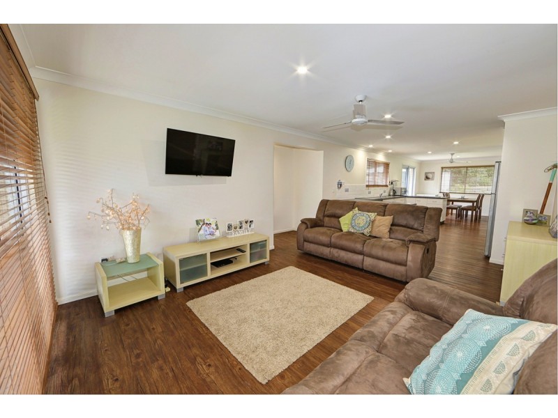 9 Sandpiper Grove, Moore Park Beach QLD 4670