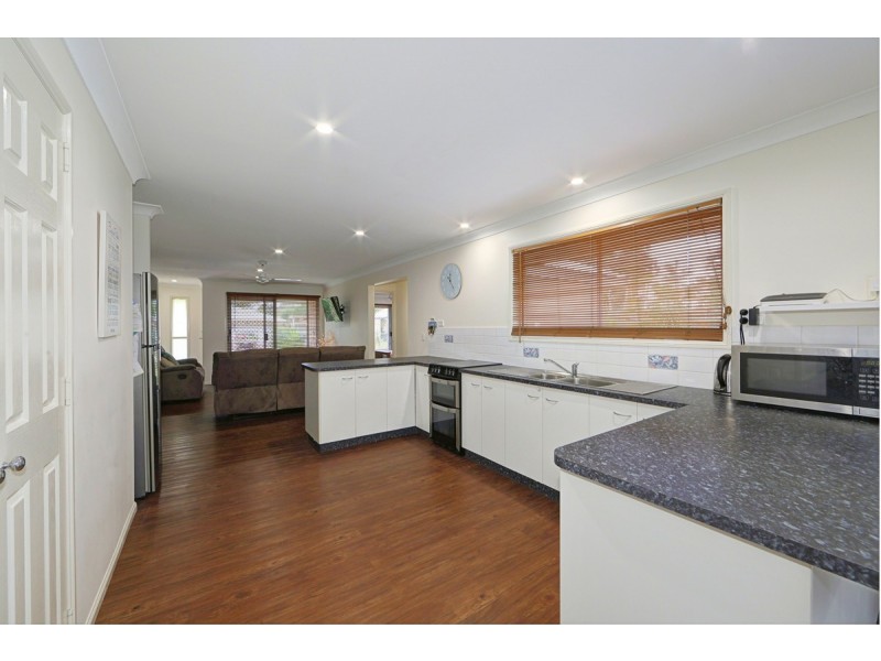 9 Sandpiper Grove, Moore Park Beach QLD 4670