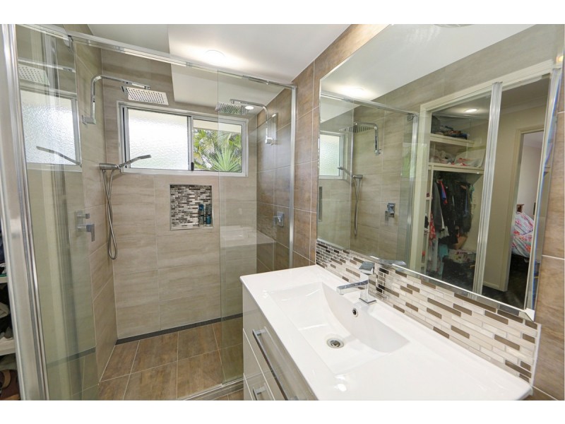 9 Sandpiper Grove, Moore Park Beach QLD 4670