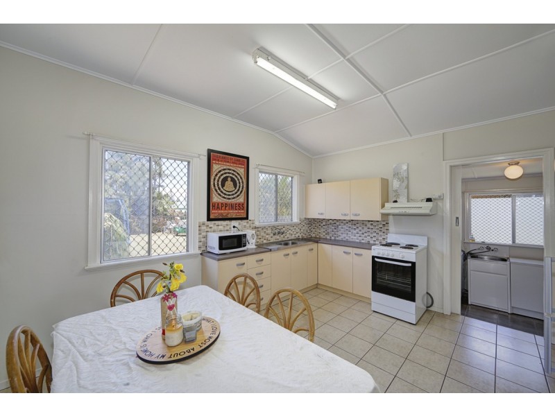 17 Lloyd Street, Walkervale QLD 4670