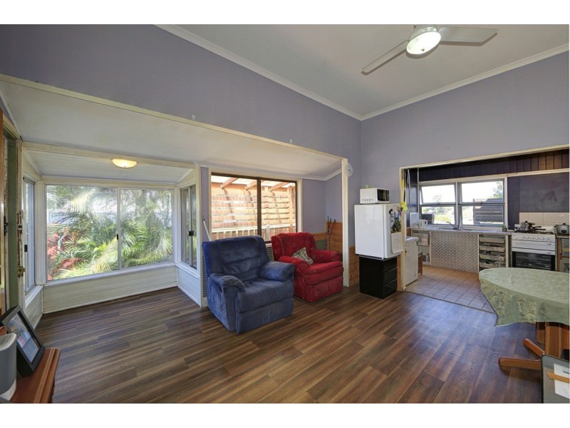 1/8 Perry Street, Bundaberg North QLD 4670