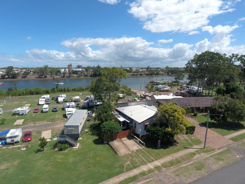 1/8 Perry Street, Bundaberg North QLD 4670