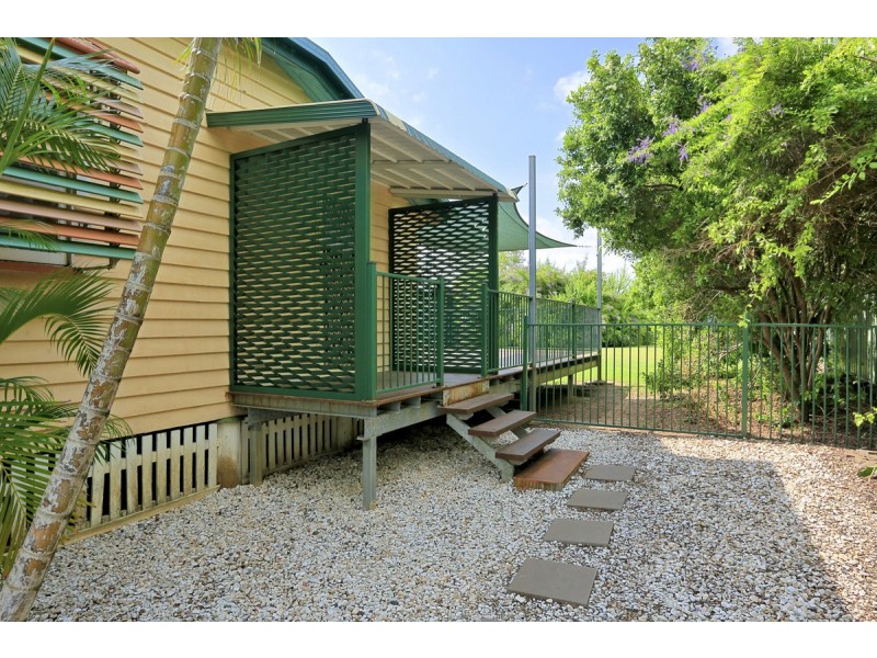 26 McCracken Street, Walkervale QLD 4670