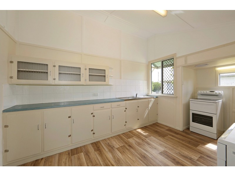 26 McCracken Street, Walkervale QLD 4670