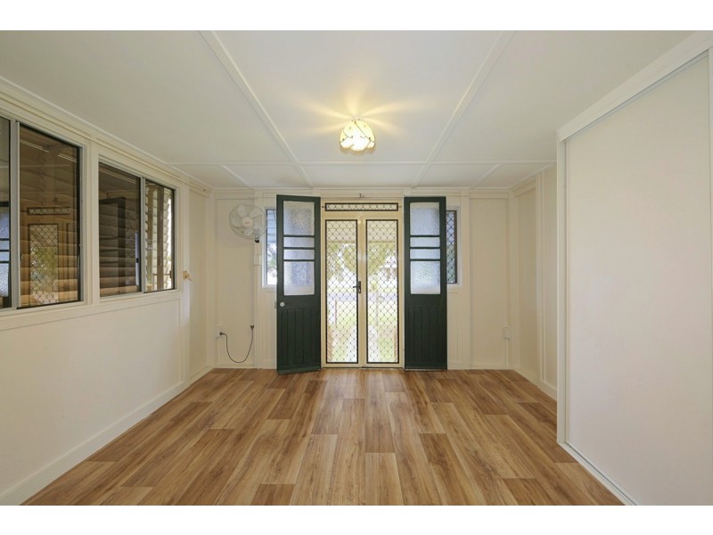 26 McCracken Street, Walkervale QLD 4670