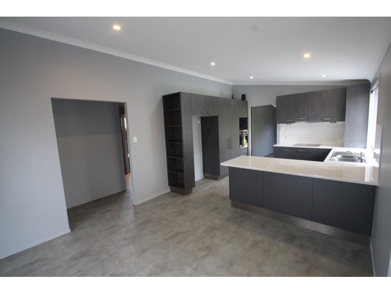 49 Newitt Drive, Bundaberg South QLD 4670