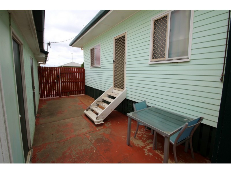 12 Spence Street, Svensson Heights QLD 4670