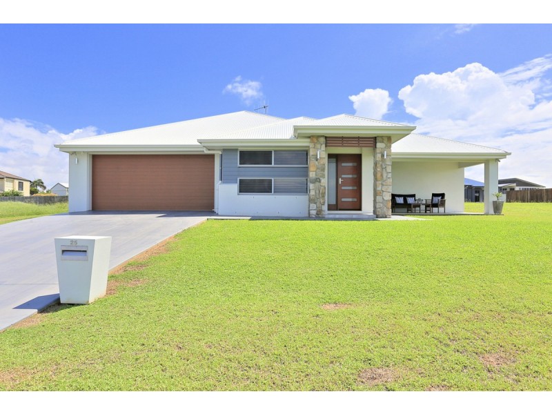 25 Sea Esplanade, Elliott Heads QLD 4670