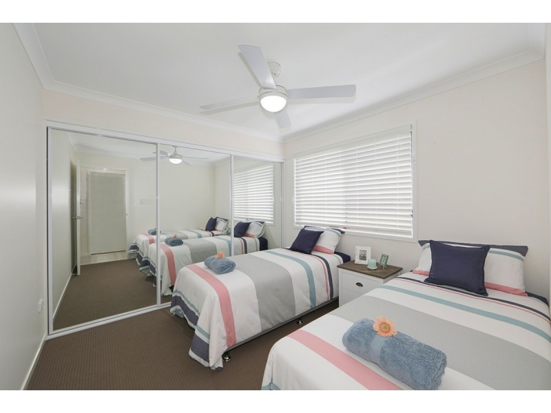 25 Sea Esplanade, Elliott Heads QLD 4670