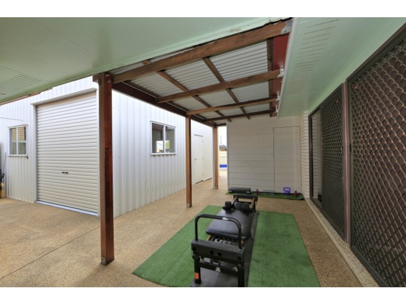 9 Pizzey Street, Kepnock QLD 4670