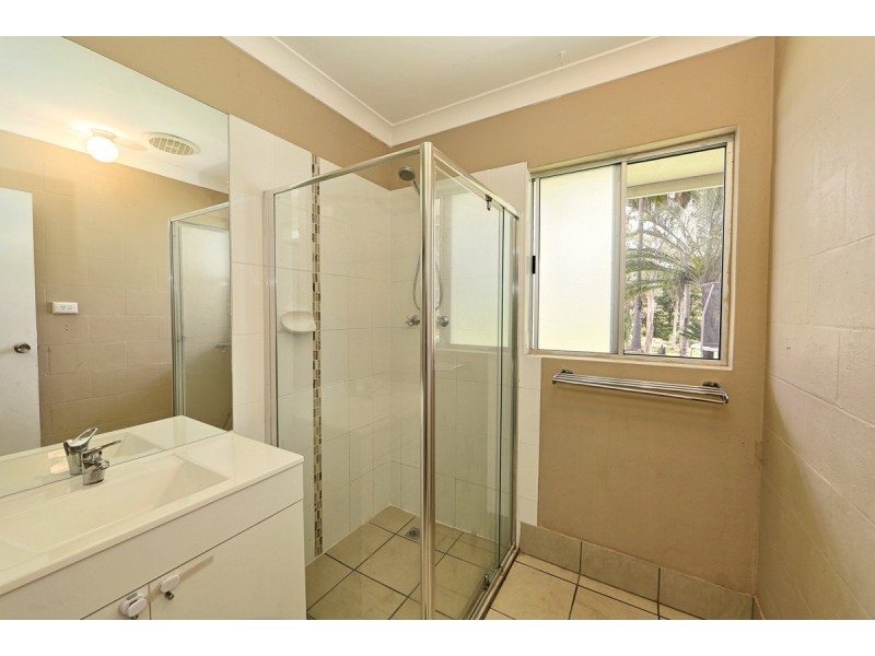 20 Bush Road, Branyan QLD 4670
