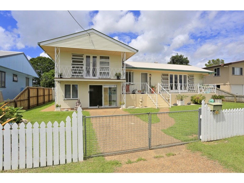12 Lloyd Street, Walkervale QLD 4670
