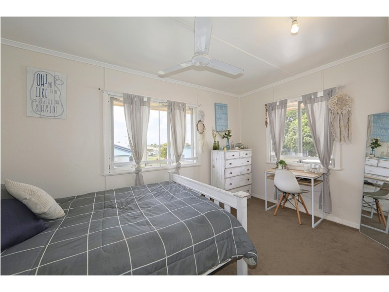 12 Lloyd Street, Walkervale QLD 4670