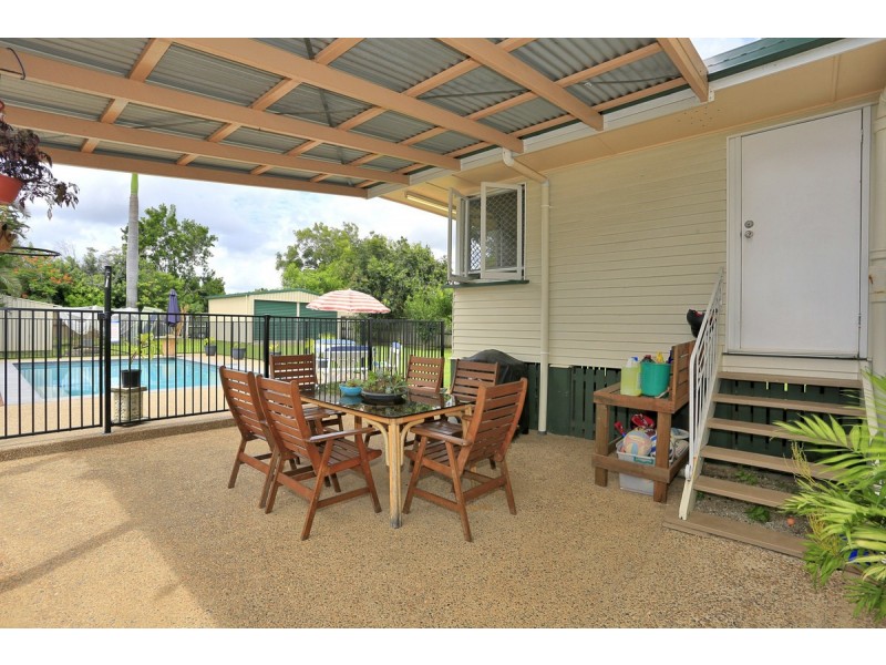 12 Lloyd Street, Walkervale QLD 4670