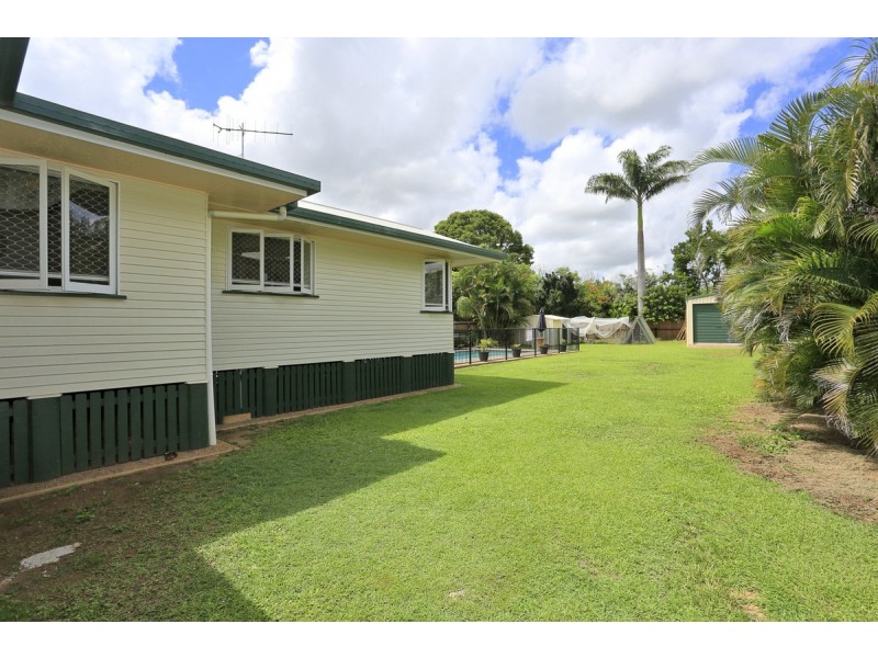 12 Lloyd Street, Walkervale QLD 4670