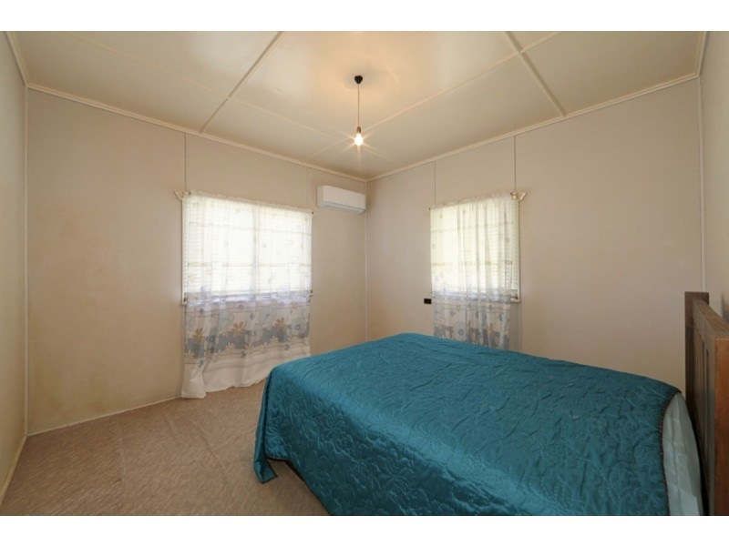 379 Bourbong Street, Millbank QLD 4670