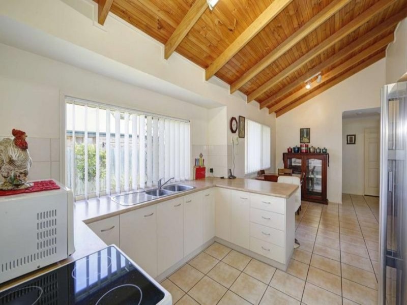 21/20 Vasey Street, Avenell Heights QLD 4670