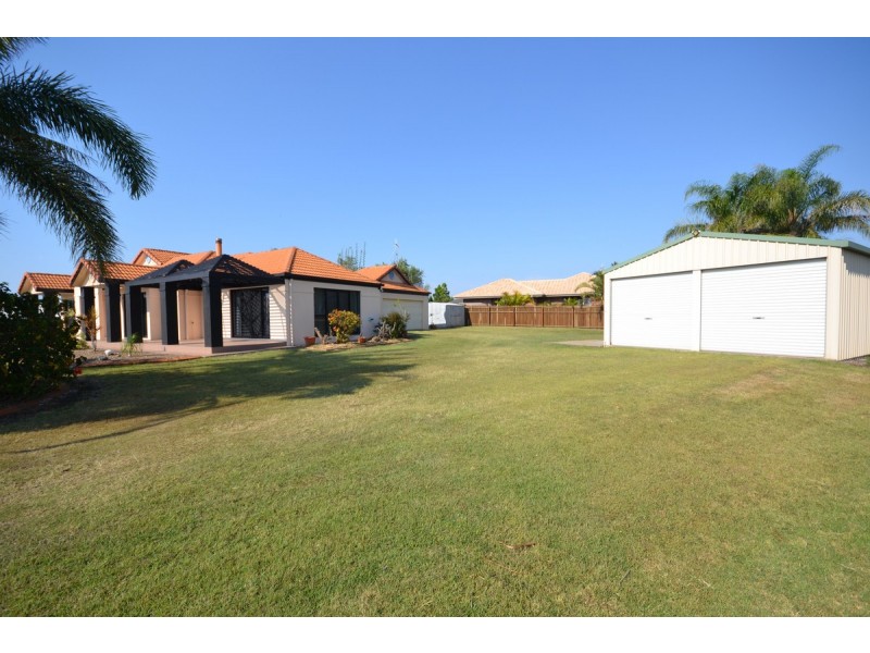 10 Tarni Street, Coral Cove QLD 4670
