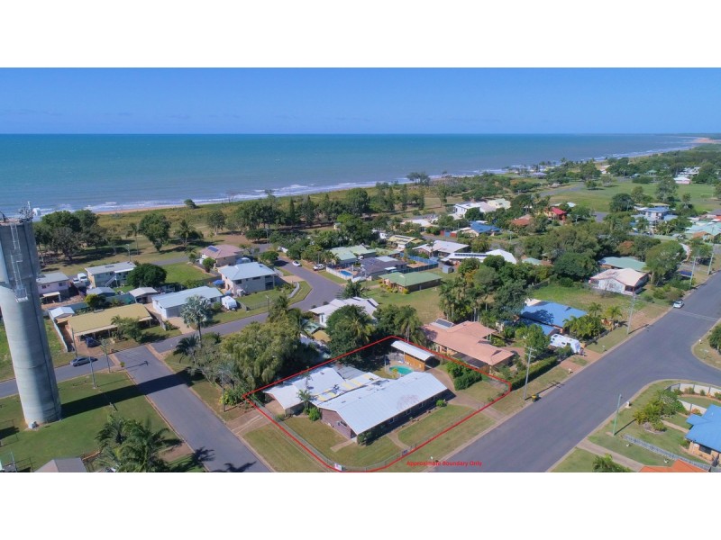 22 Acacia Street, Moore Park Beach QLD 4670