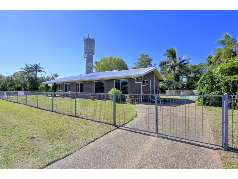 22 Acacia Street, Moore Park Beach QLD 4670