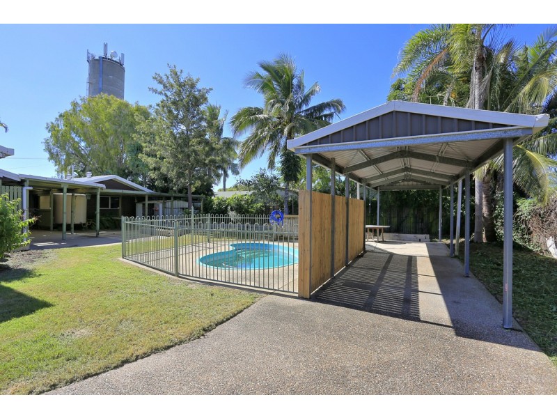 22 Acacia Street, Moore Park Beach QLD 4670