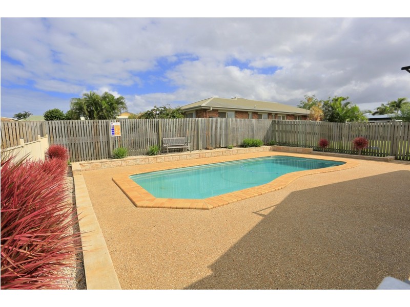 15 Pettigrew Drive, Kalkie QLD 4670