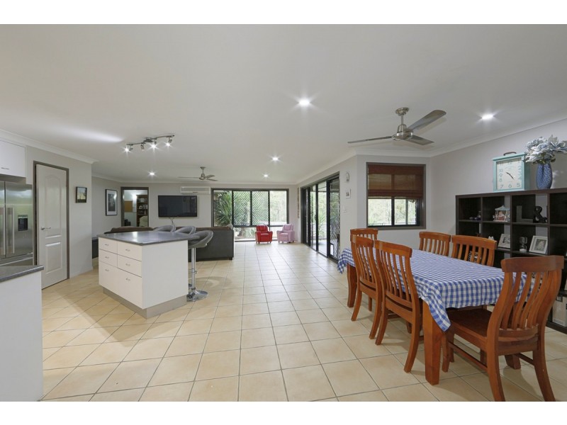 11 Reynella Drive, Avoca QLD 4670