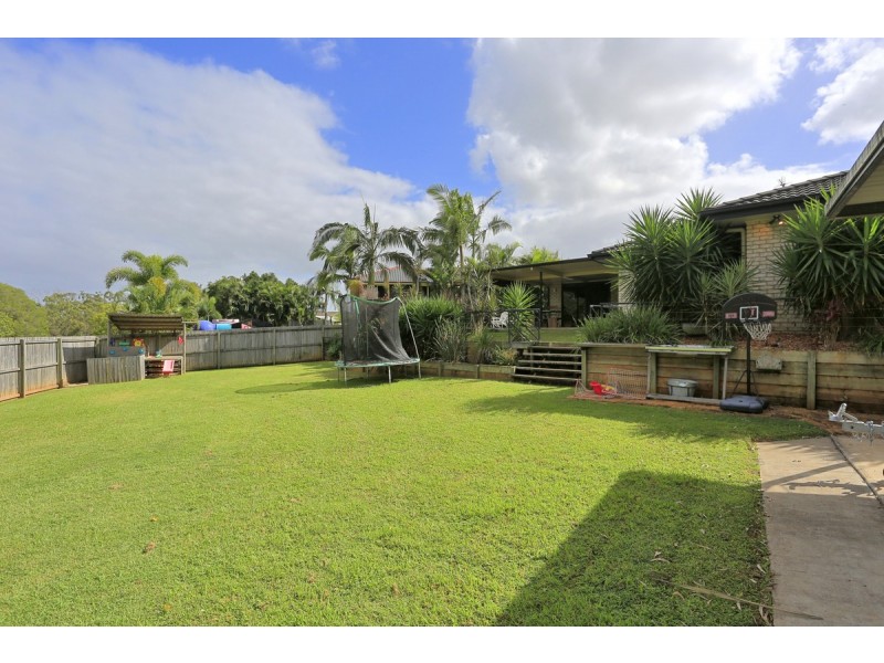 11 Reynella Drive, Avoca QLD 4670