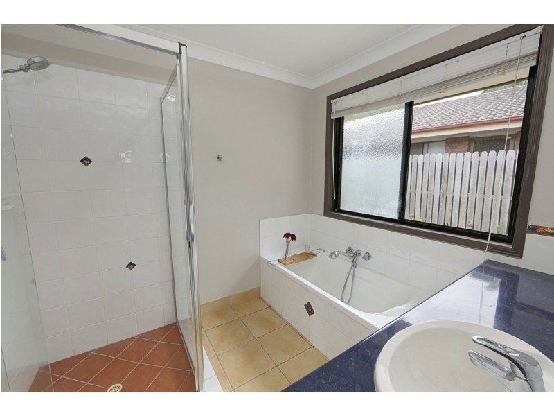 11 Reynella Drive, Avoca QLD 4670
