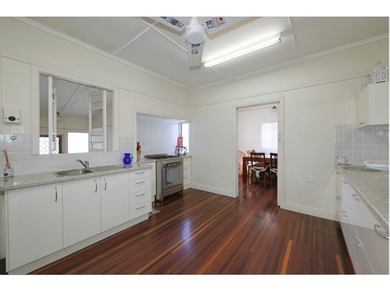 28 Mulgrave Street, Bundaberg West QLD 4670