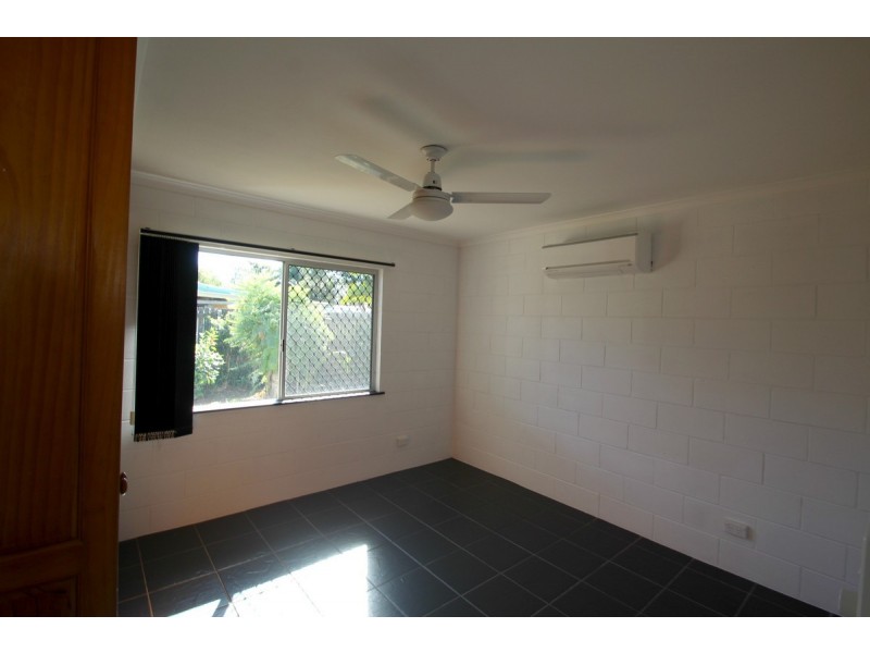 8 Schoch Street, Avenell Heights QLD 4670