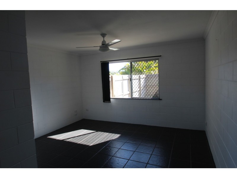 8 Schoch Street, Avenell Heights QLD 4670