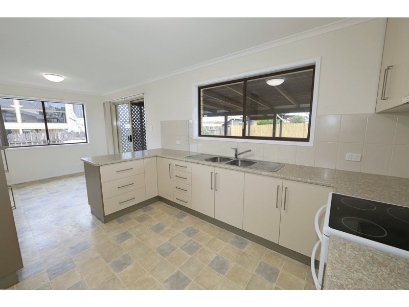 25 Baldwin Crescent, Avoca QLD 4670