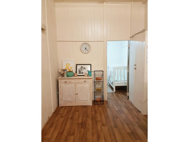 138 Elliott Heads Road, Avenell Heights QLD 4670