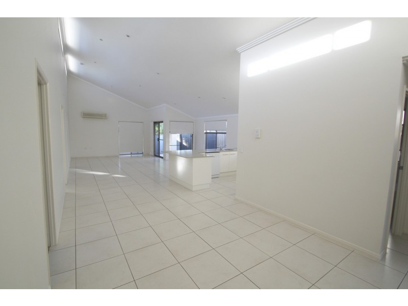 7/179A Bargara Road, Kalkie QLD 4670