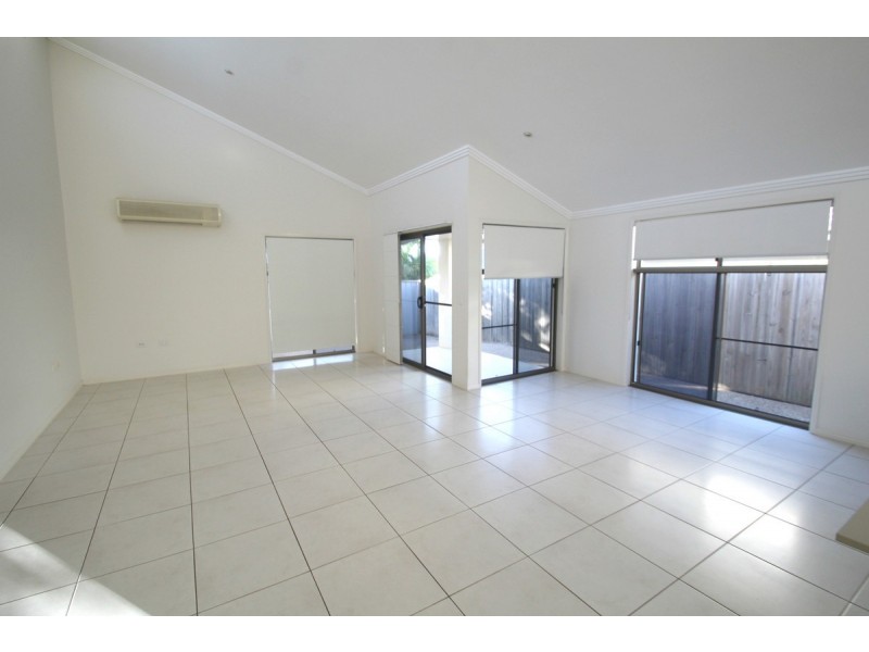 7/179A Bargara Road, Kalkie QLD 4670