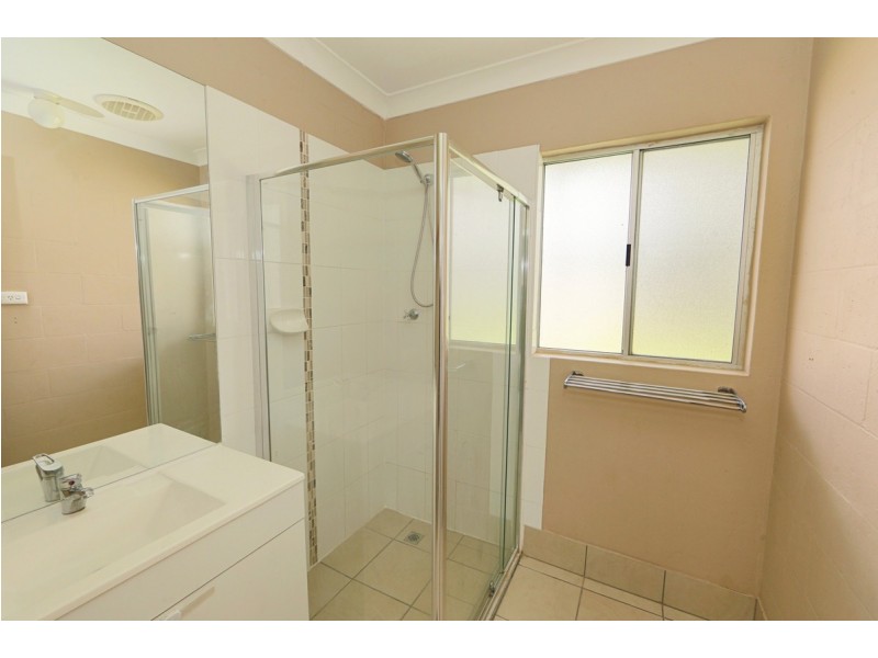 20 Bush Road, Branyan QLD 4670