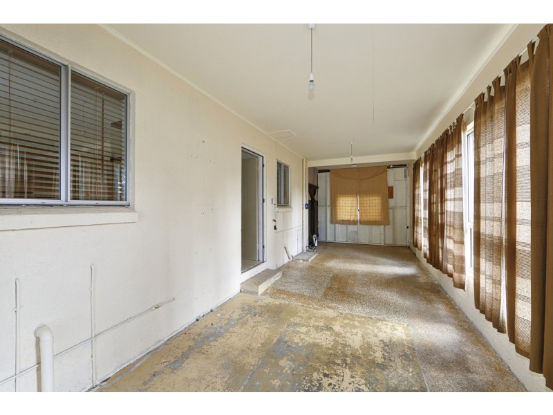 20 Bush Road, Branyan QLD 4670