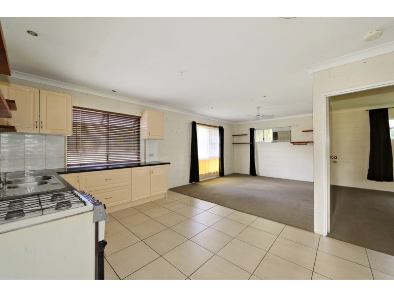 20 Bush Road, Branyan QLD 4670