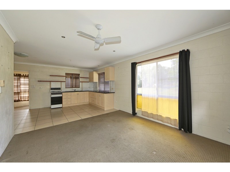 20 Bush Road, Branyan QLD 4670