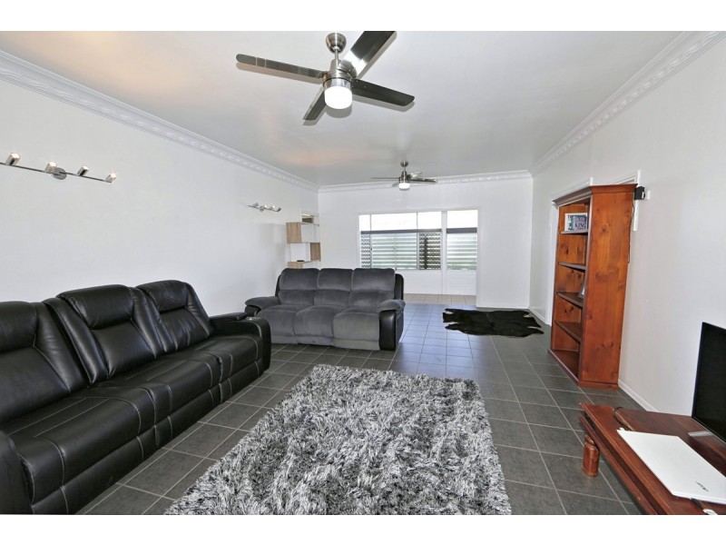 35 Elliott Heads Road, Kepnock QLD 4670
