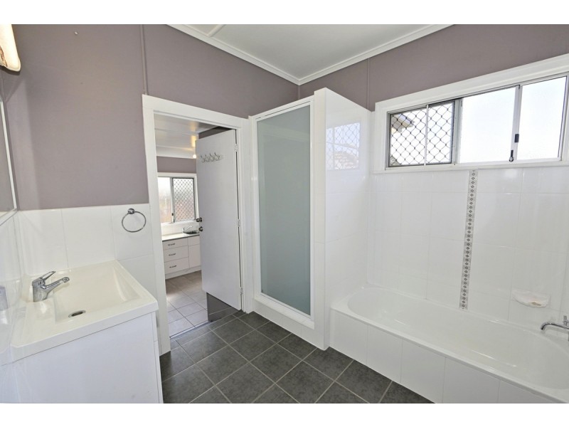 35 Elliott Heads Road, Kepnock QLD 4670